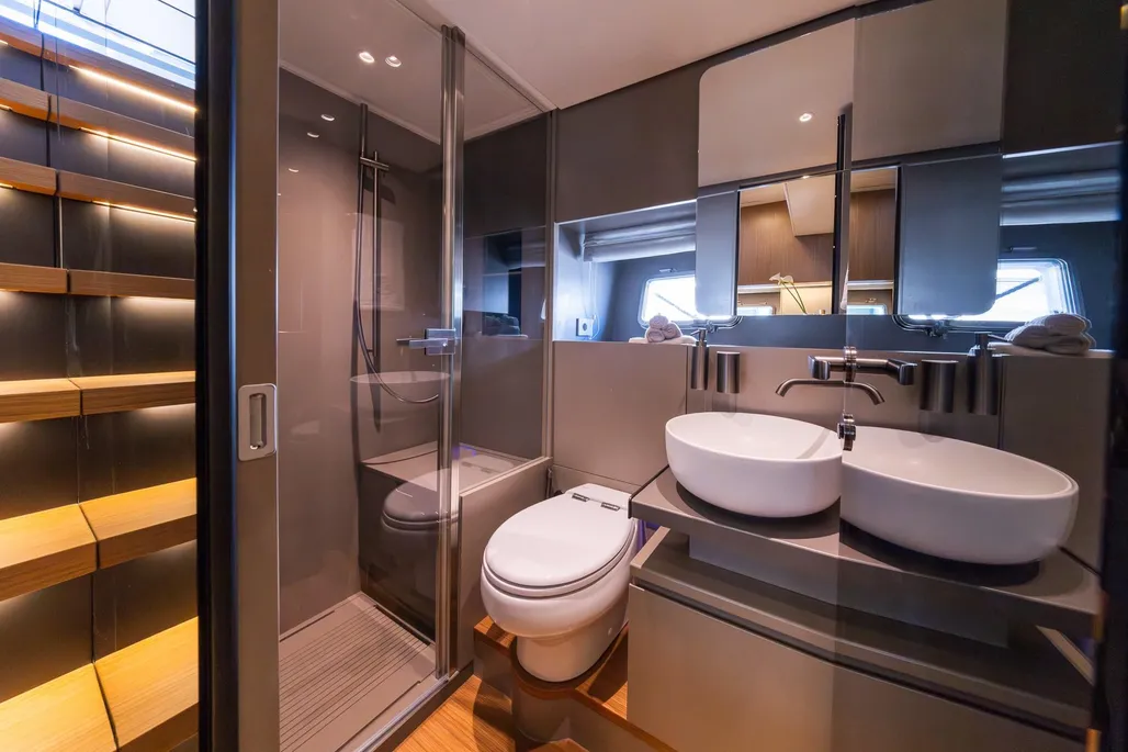 En-suite bathroom