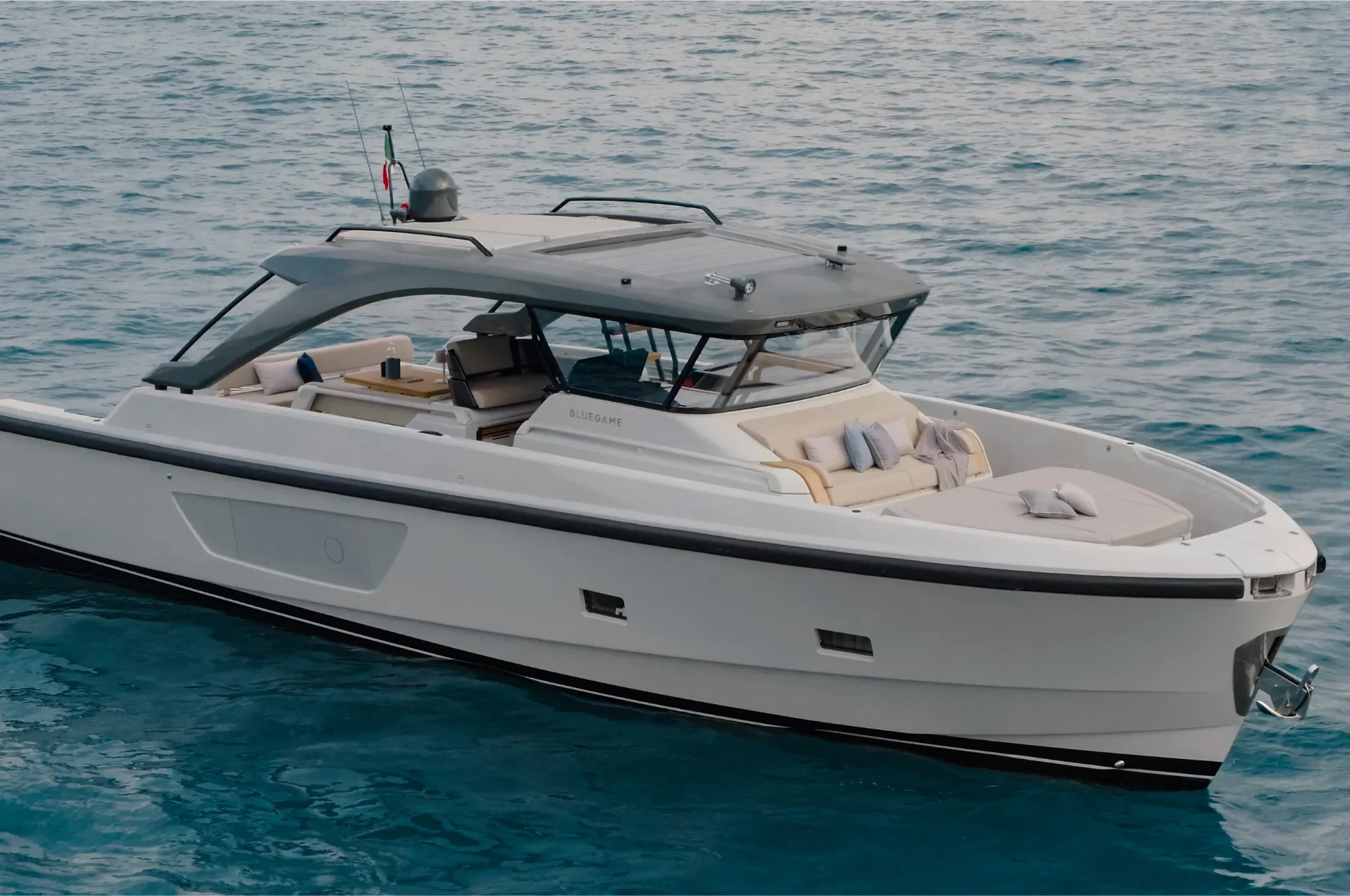 Bow sunpads and forward lounge